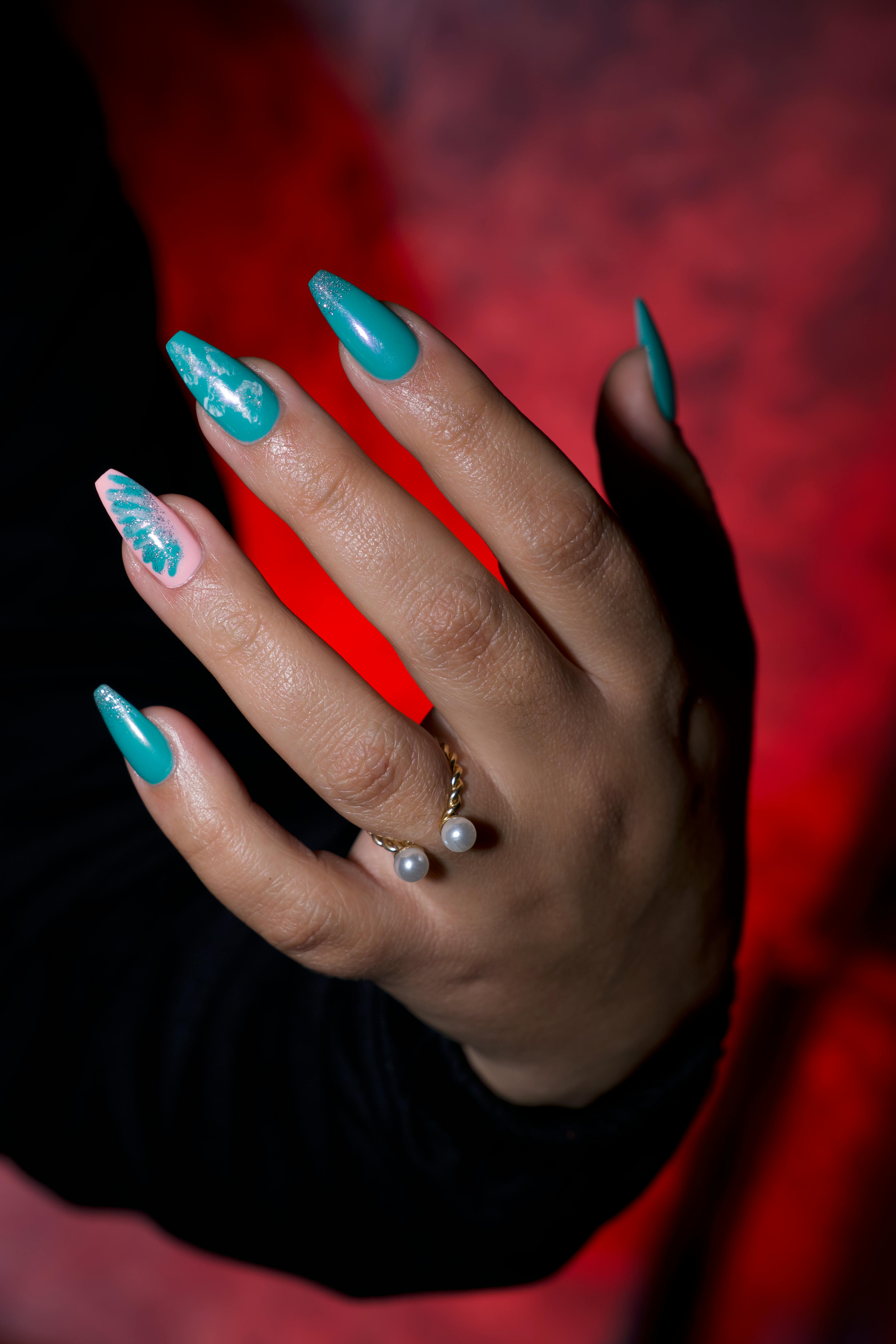 Stunning nail designs by Arapahoe Snappy Nails technicians